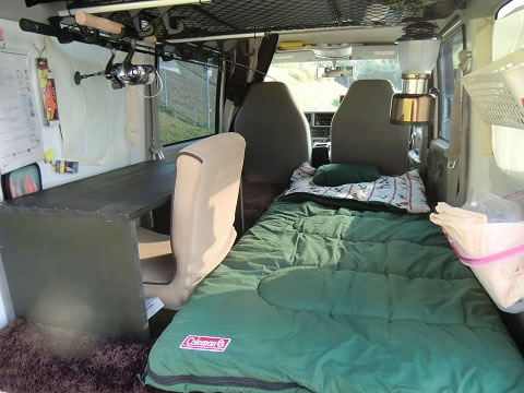 車中泊下準備完成